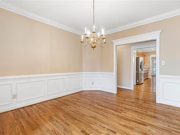 5th image of 3541 W Hampton Dr NW
