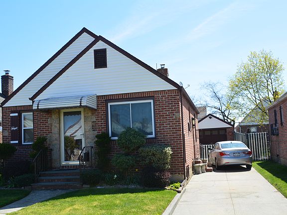 2nd image of 11919 229th St