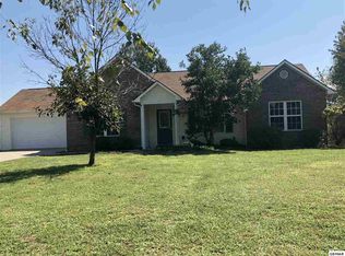 1723 Country Meadows Dr, Sevierville, TN 37862