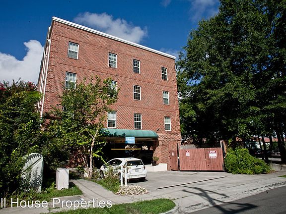 2nd image of 110 S Roberson Steet Stonecrop #4