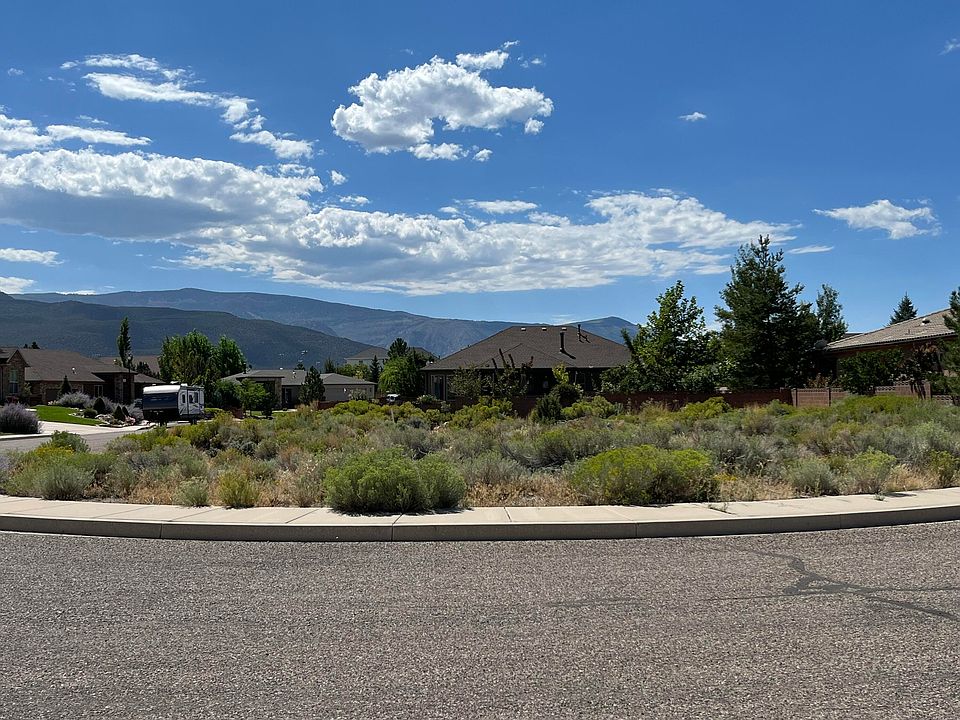 1st image of 2272 W Crestview Cir