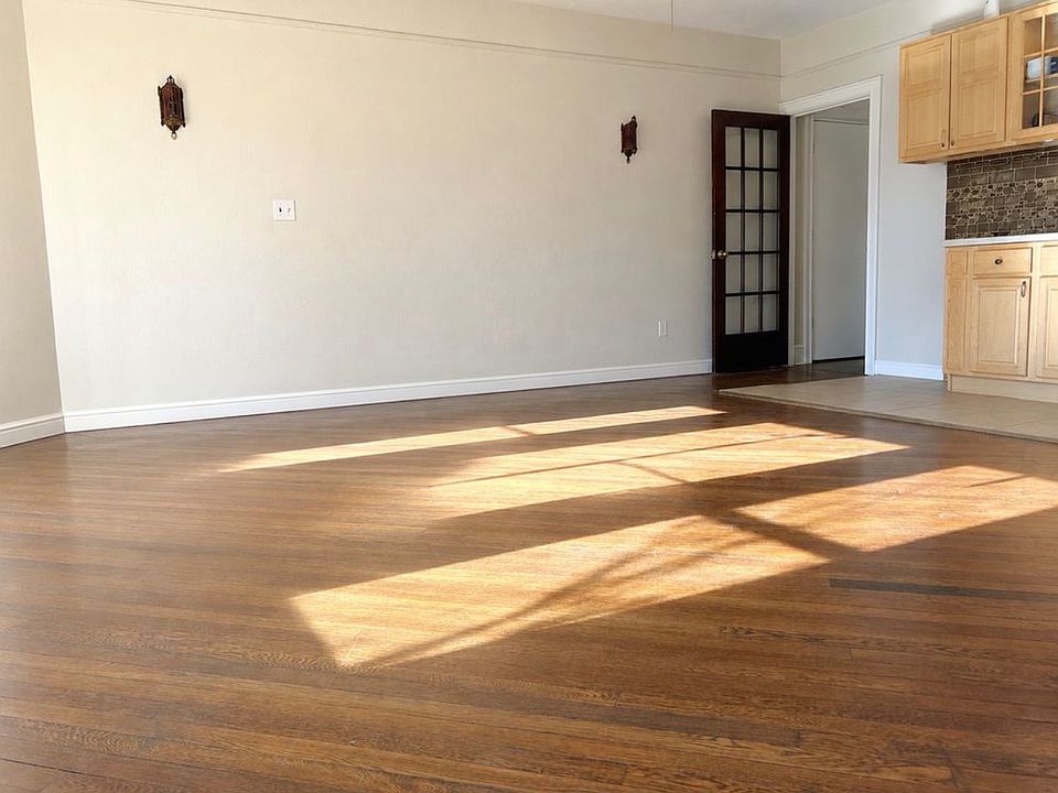 1st image of 10117 97th St #1R