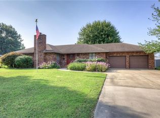 405 W Leighton St, Frontenac, KS 66763