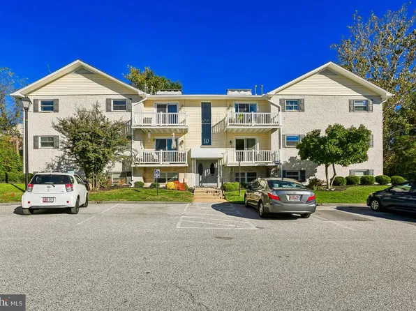 10 Warren Lodge Ct APT 1A, Cockeysville, MD 21030