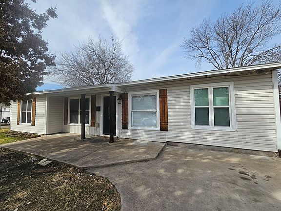2nd image of 1002 Highland Dr