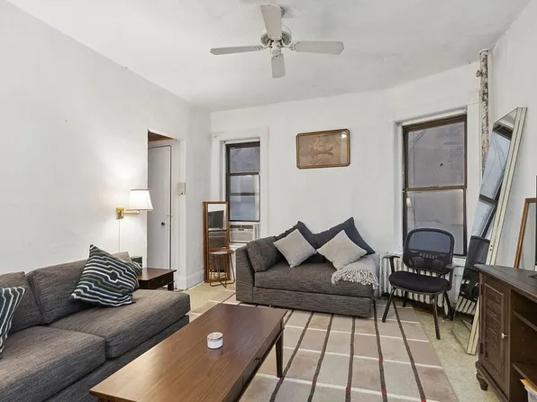 318 W 36th St APT 5C, Manhattan, NY 10018