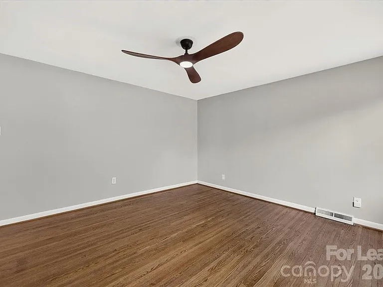 3237 Harrow Pl — Photo 18