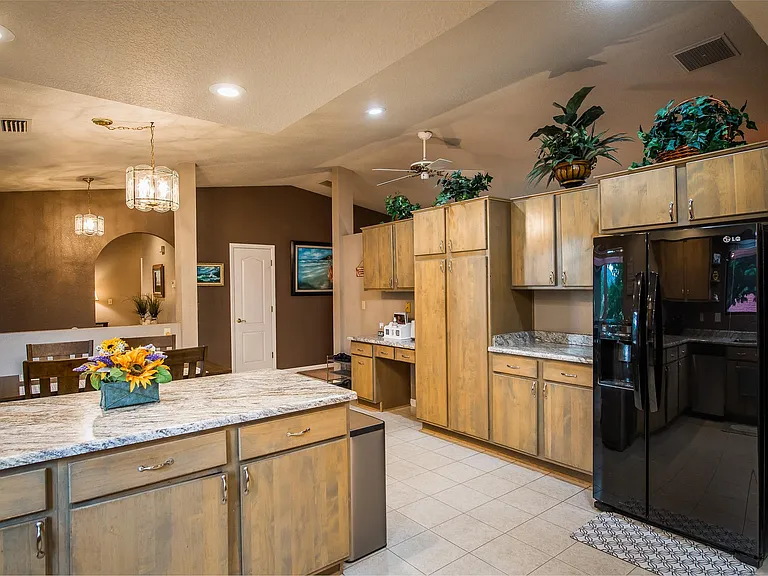 55 Quartz Dr — Photo 14