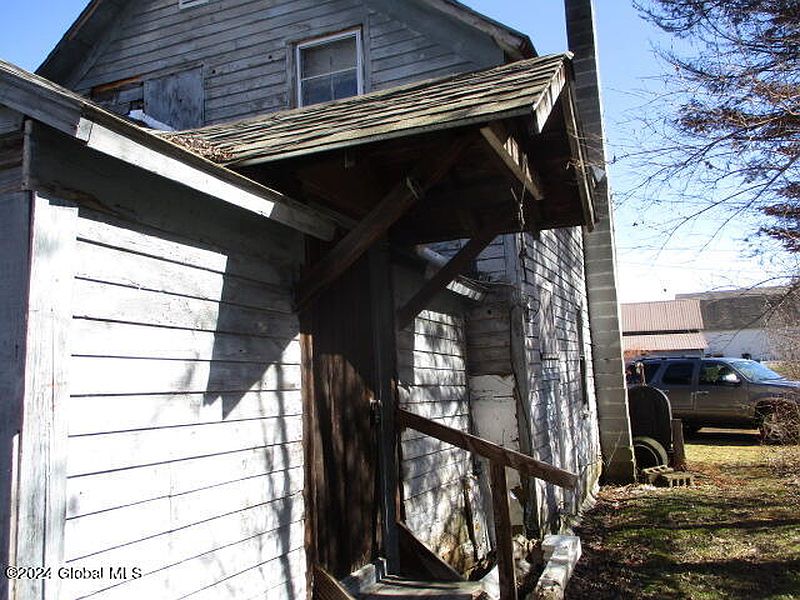 3rd image of 261 River Street