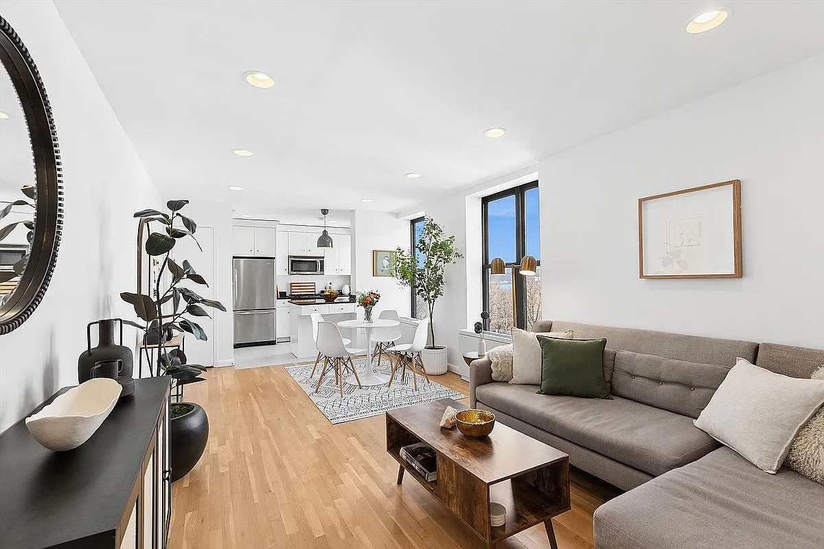 317 W 95th St APT 7D photo 1