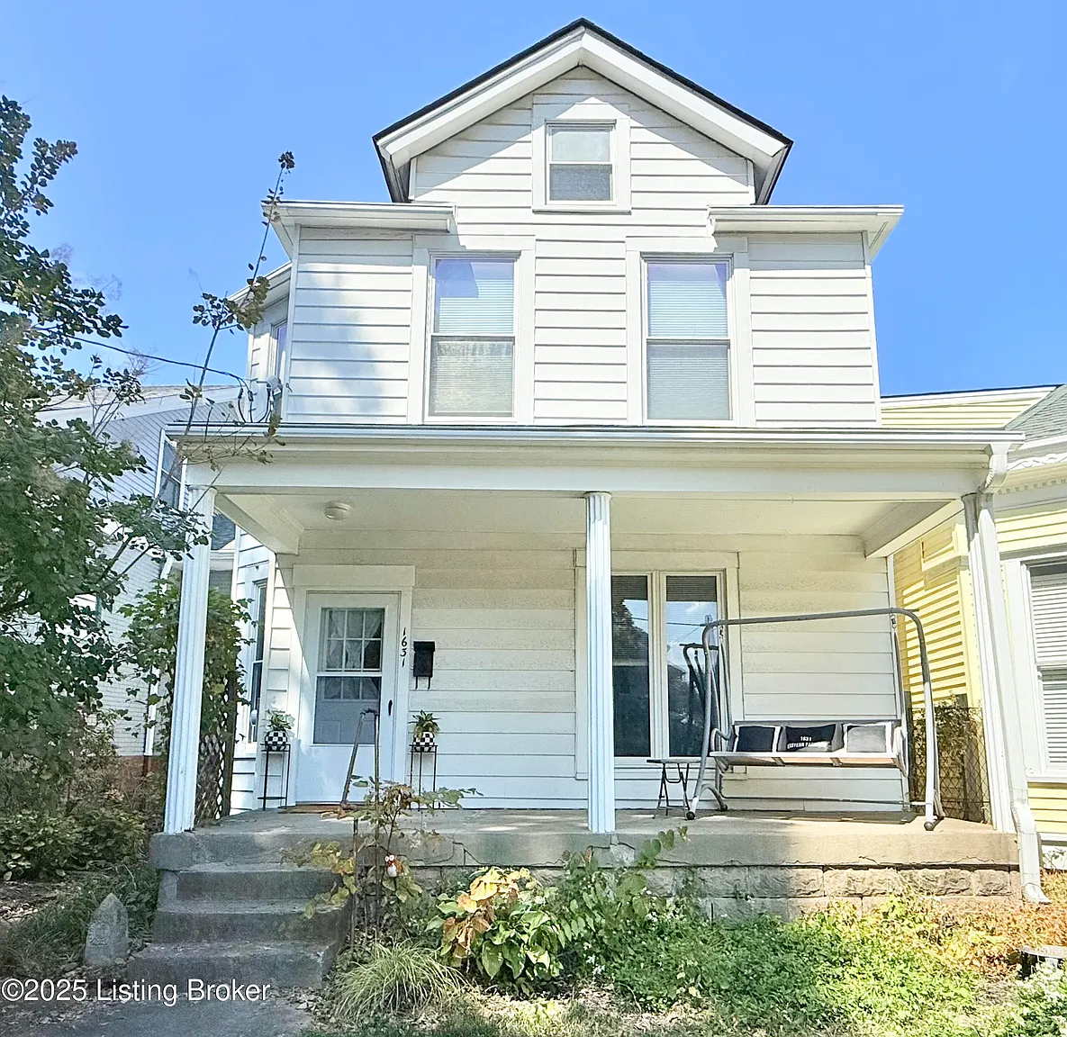 1631 Eastern Pkwy photo 1