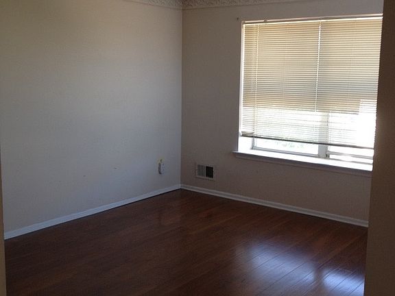 MASTER ROOM