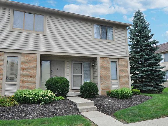 2nd image of 2628 Cedar Lake Dr