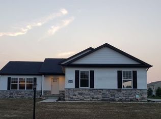 5082 Southview Dr, Lowell, IN 46356