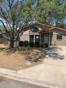 448 Melody Ln, Uvalde, TX, 78801