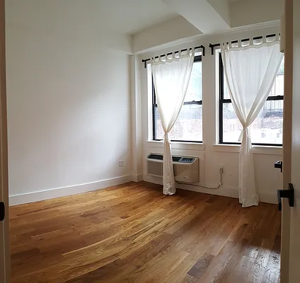 Rented by Loom Group | media 29