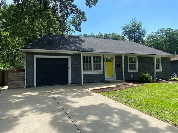 8727 Goddard St, Overland Park, KS 66214