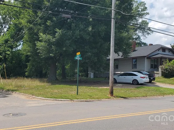 612 Monroe St #67&68, Statesville, NC 28677