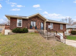 7704 N Stoddard Ave, Kansas City, MO 64152