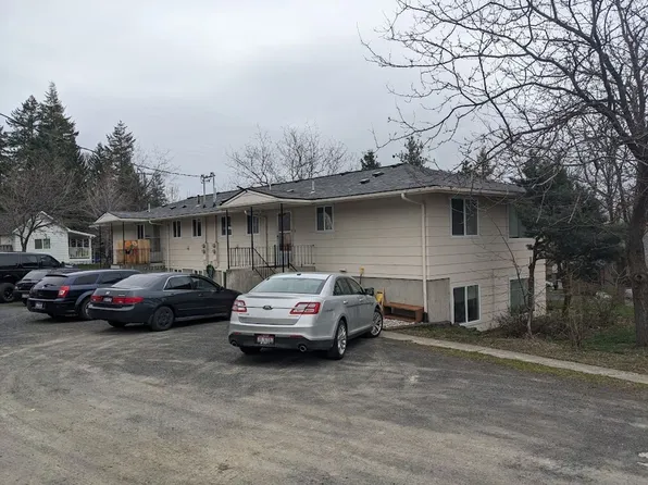 North Fir Street, Genesee