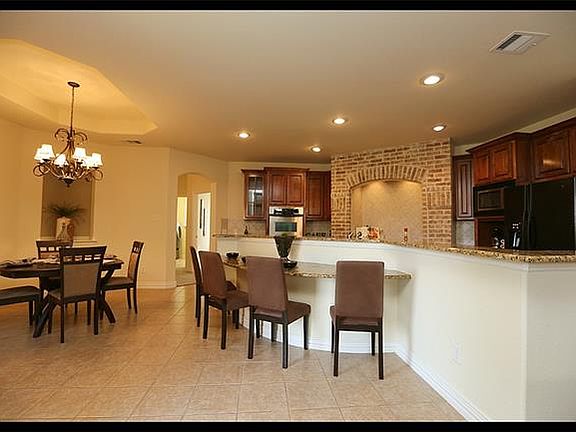 2nd image of 2126 Greenwood Dr