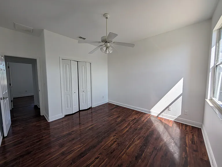7436 Islander Ln — Photo 14