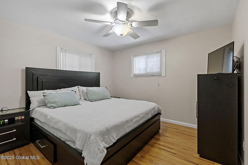 5th image of 53 Walnut Drive