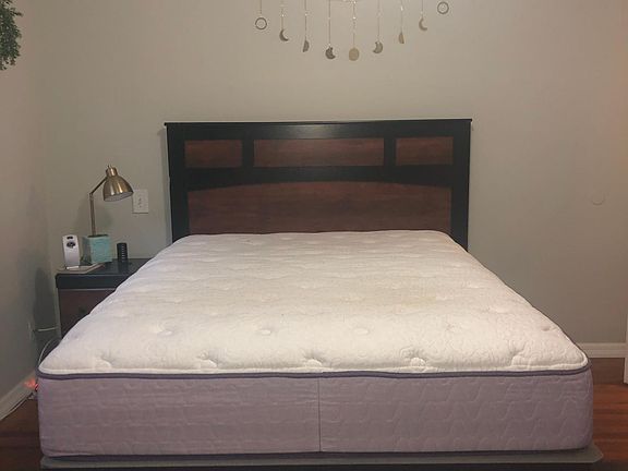 3rd image of 471 Holt Ave #2