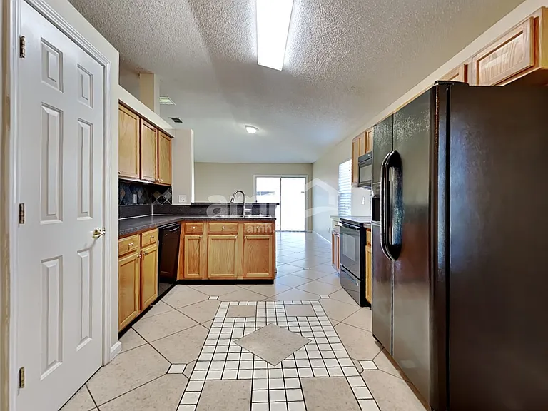 9261 Redtail Dr — Photo 3