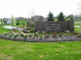 Honeychuck Ln, Kent, OH 44240