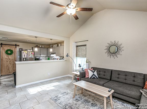 2nd image of 2058 Blueridge Dr