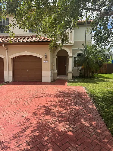 14030 SW 51st Ln Photo 1