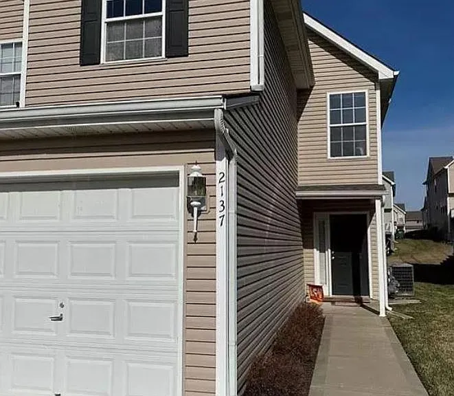 2137 SW Gooseberry Ln — Photo 1