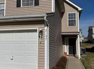 2137 SW Gooseberry Ln, Lees Summit, MO 64082