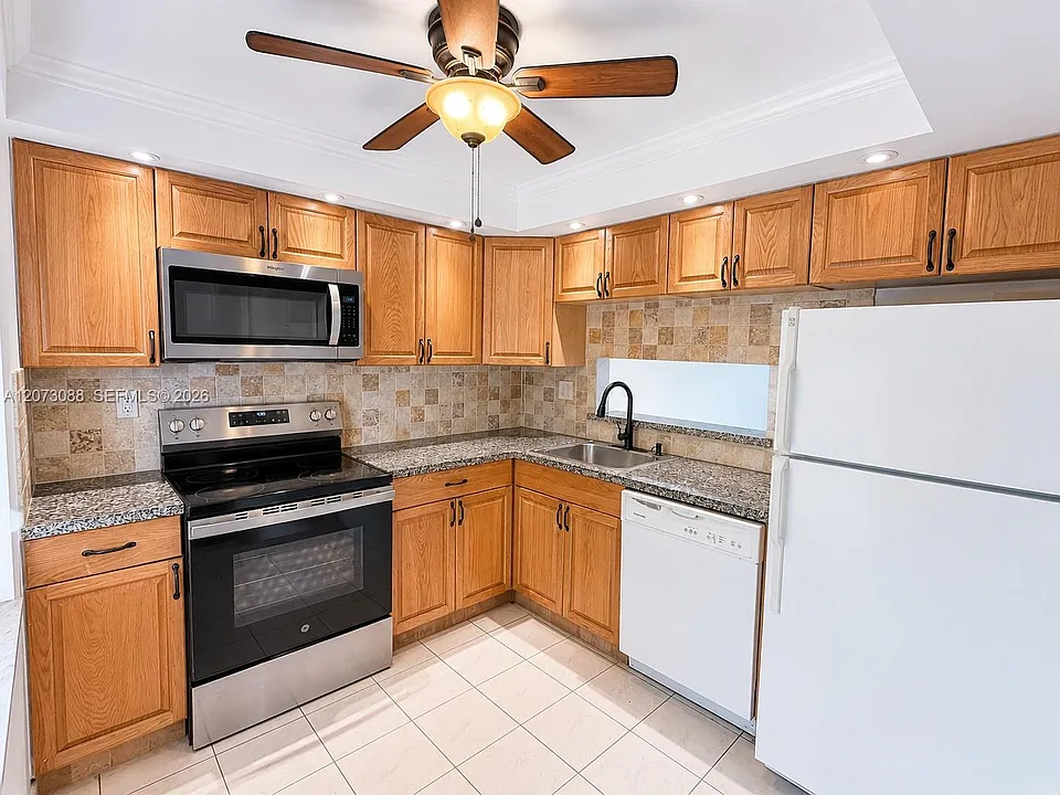3141 NW 47th Ter #324
