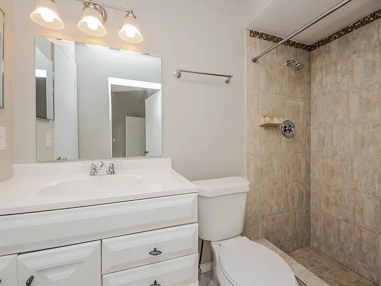 12127 Dakota Woods Ln — Photo 14