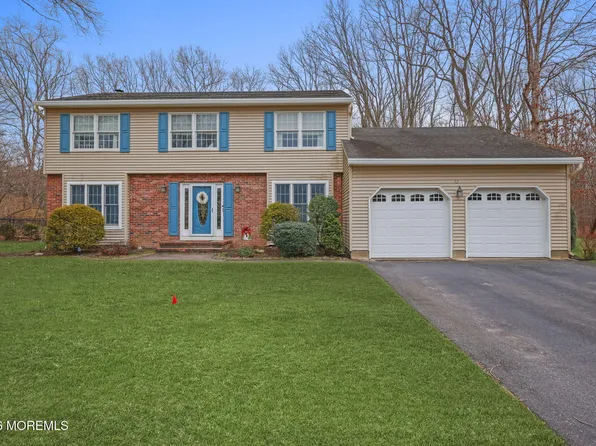 12 Rimwood Lane, Howell, NJ 07731
