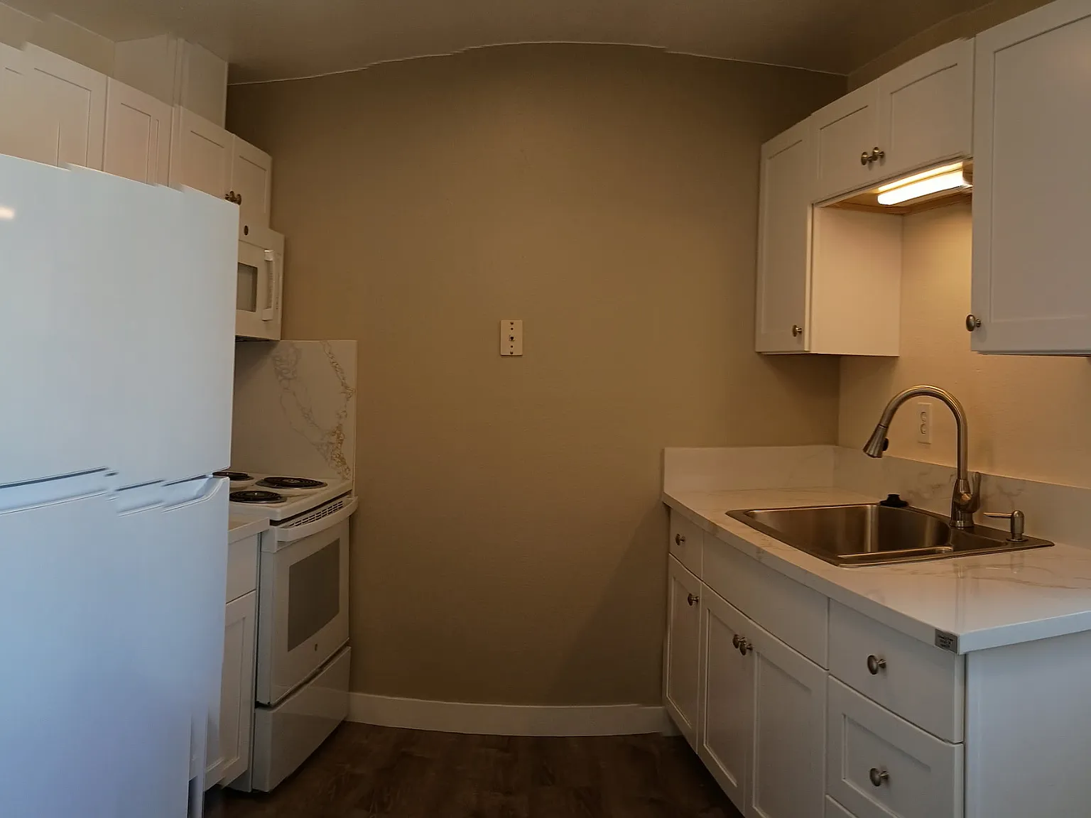 1 bed, 830 sqft, $1,849 — Photo 4