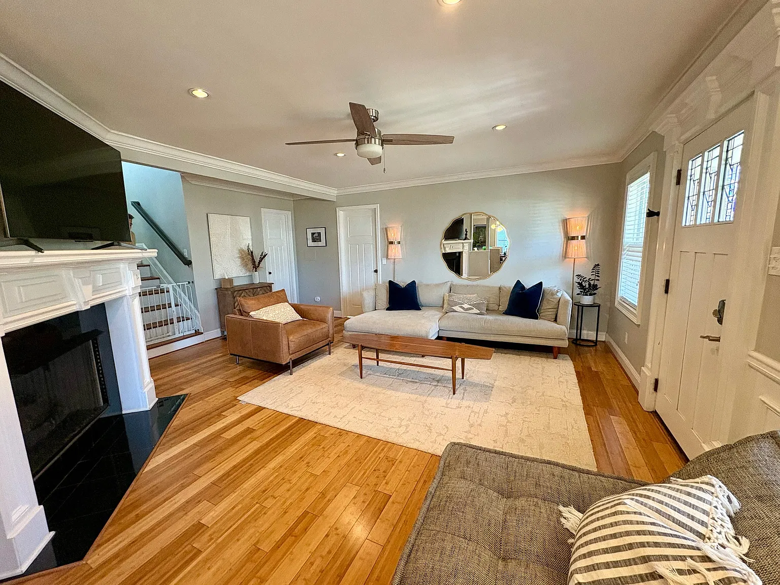 300 Eleanor St — Photo 3