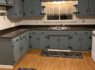 327 Spruce St #327, Vandergrift, PA 15690