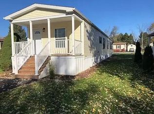 319 Don Dr, New Holland, PA 17557