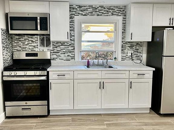 2nd image of 619 Chase Ave Floor 2