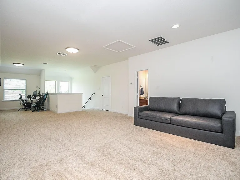 28426 Rolling Ridge Dr — Photo 31