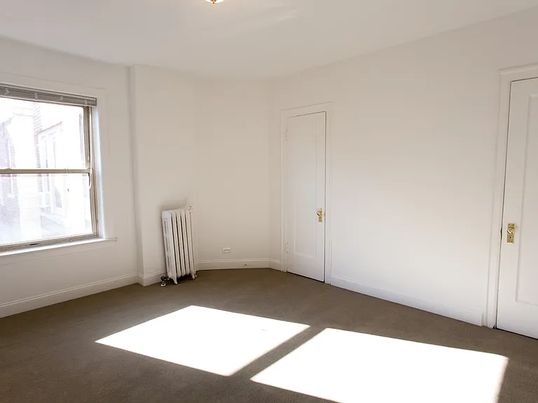 East Park Tower — Photo 92