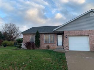 402 Glendell Ln, Waterloo, IL 62298