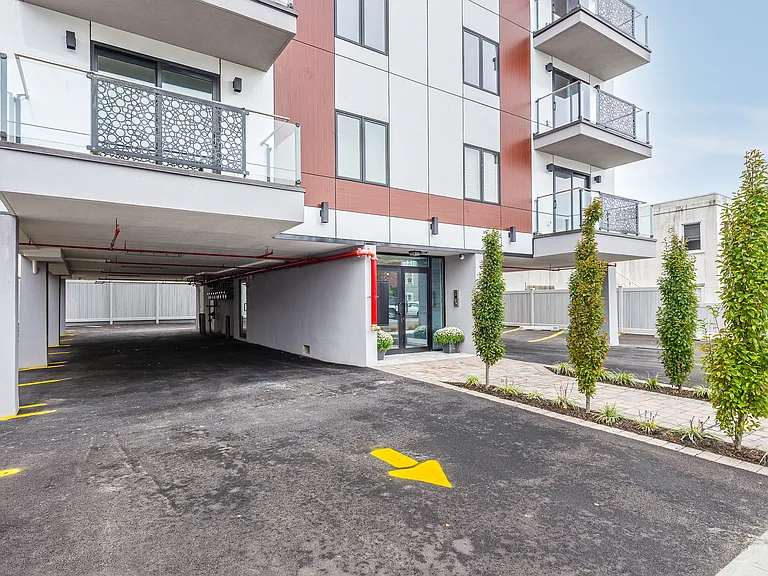 848 E Broadway #3B — Photo 19
