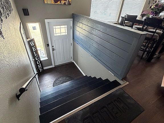 3rd image of 710 Maple Grove Rd