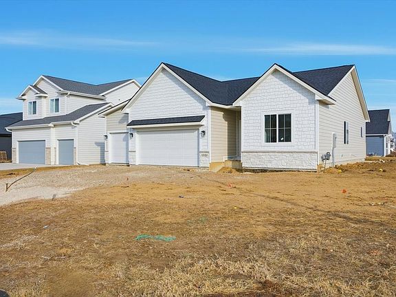 3rd image of 1530 Timber Ridge Dr