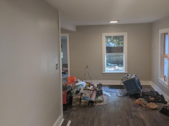 5th image of 2581 Grove Park Ave N