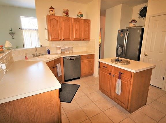 5th image of 1059 Woodview Ct #1059